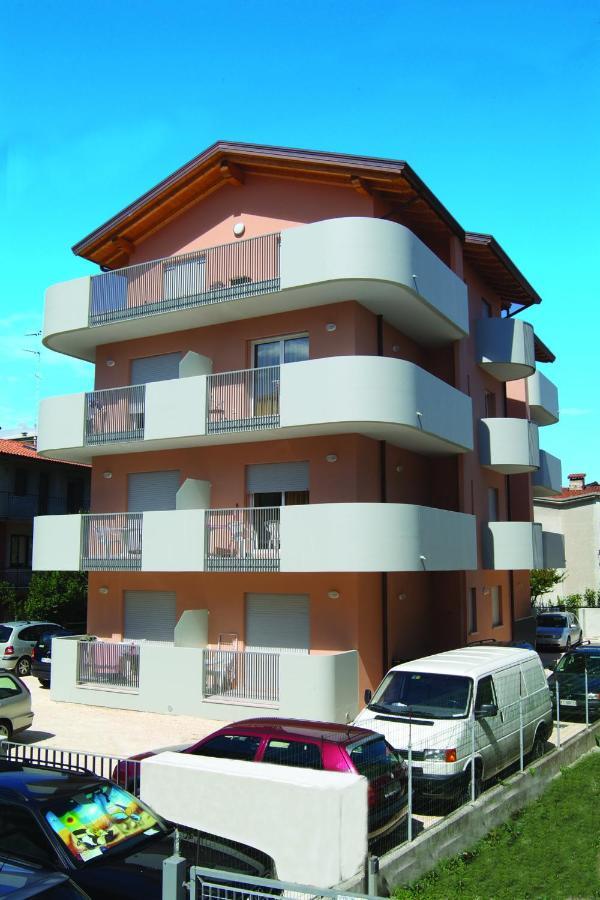 Ca' Mira Apartments Caorle Exterior foto