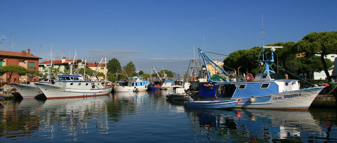 Ca' Mira Apartments Caorle Exterior foto